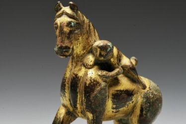 A horse and monkey convey a wish for swift promotion