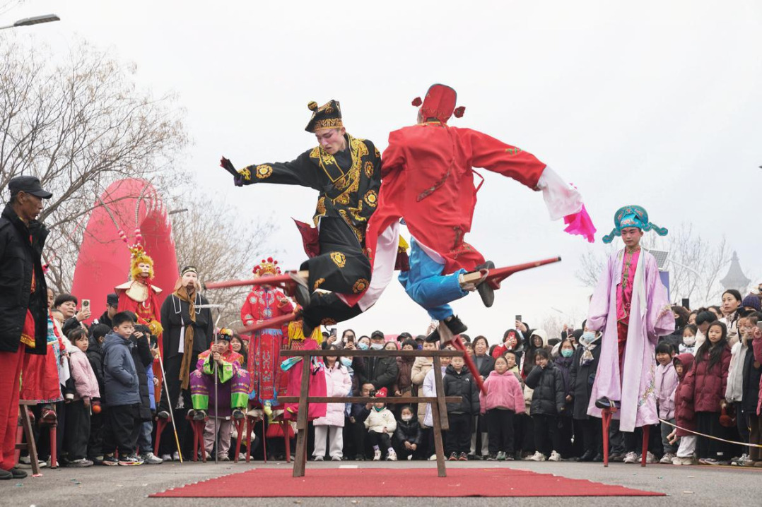 Zhengding Folk Art Performance draws 30 troupes for Lantern Festival