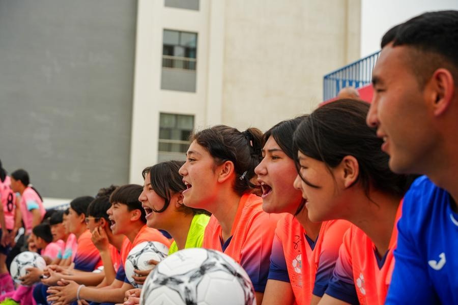 Xinjiang to introduce football classes across all schools
