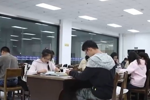 Ministry to optimize the structure and scale of university enrollment