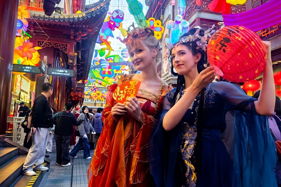 China to boost global appeal with better inbound tourism services