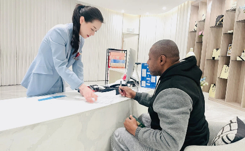 Zhejiang departure tax refund sales surge over 340% during Spring Festival