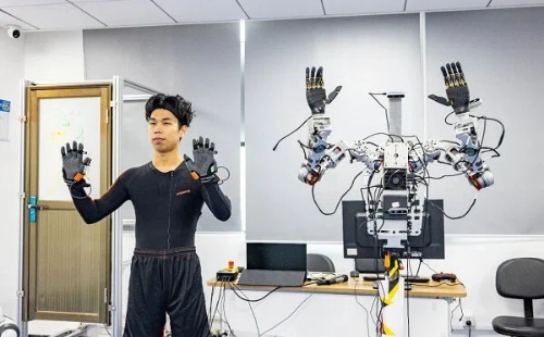 Hangzhou builds 'global home port' for robotics industry