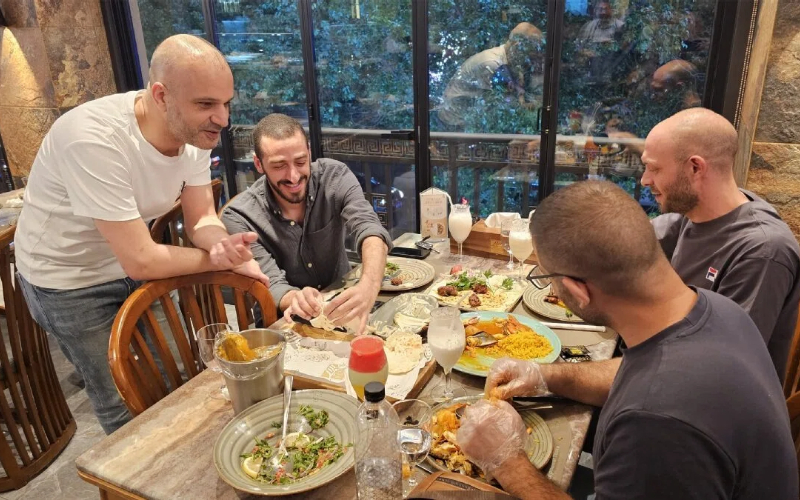 Yiwu serves global flavors for Spring Festival