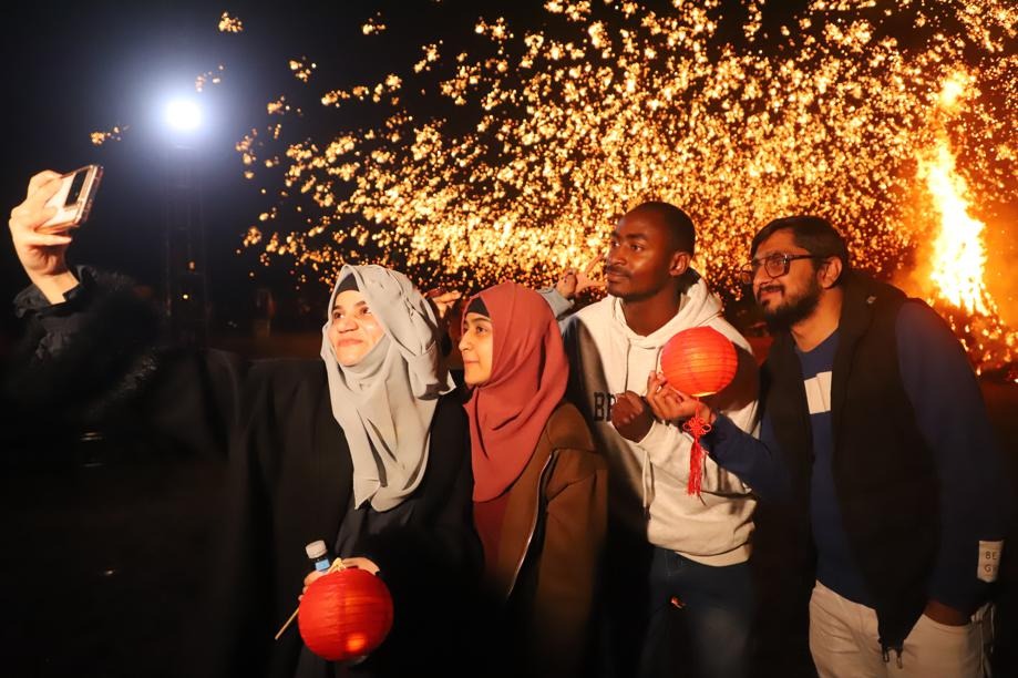 Lishan Torch Festival concludes in Chongqing, draws over 100,000 visitors