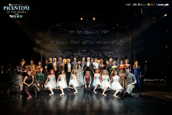 Hangzhou's performing arts market hits record high in 2025