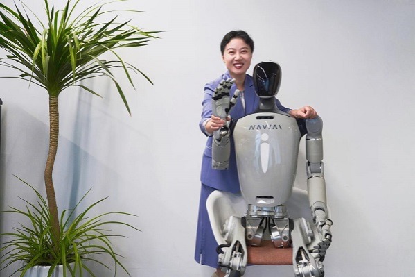 Hangzhou scientist wins global robotics honor