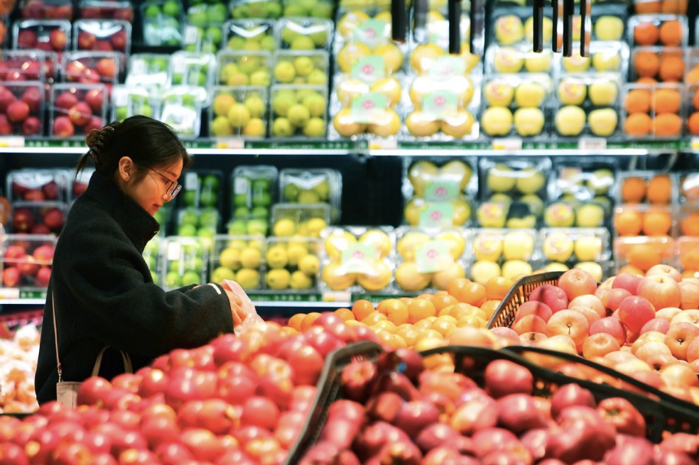 China's retail sales grow 2.8% in Jan-Feb period