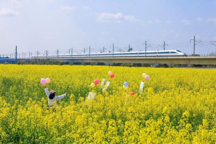 China's ambitious growth target 'is reasonable'