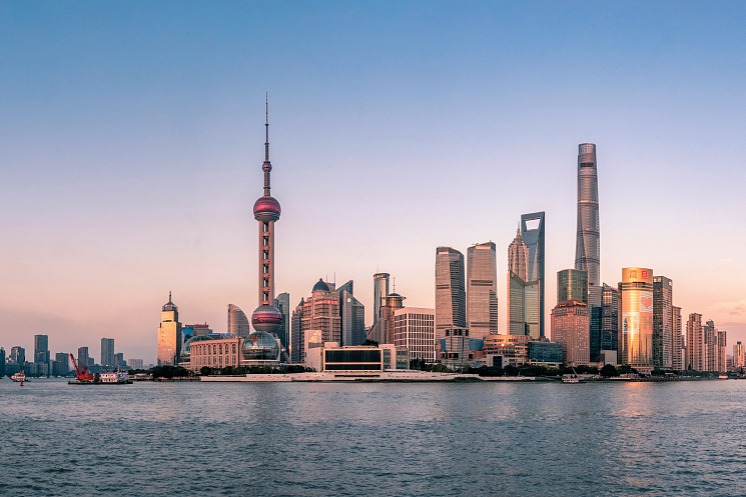 Shanghai enhances support for elderly employment