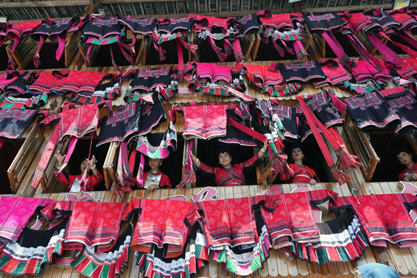 Longsheng named demonstration area of model for ethnic unity, progress