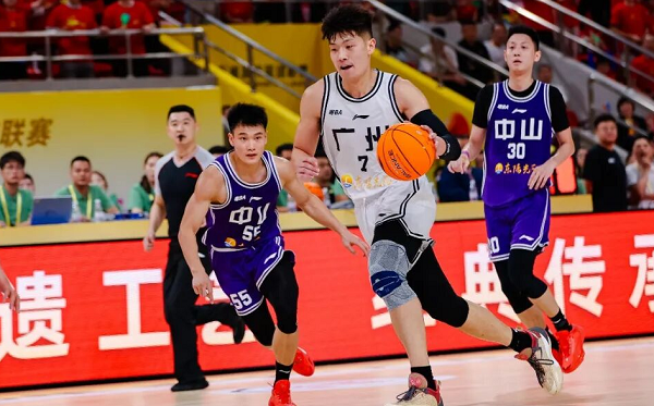 Nansha player steps up in Guangdong City Basketball League opener