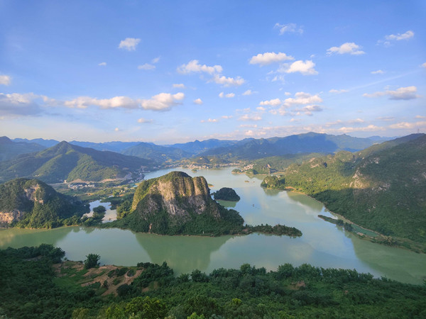河池1.jpg