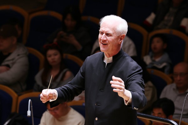 Celebratory concert leaves audience breathless