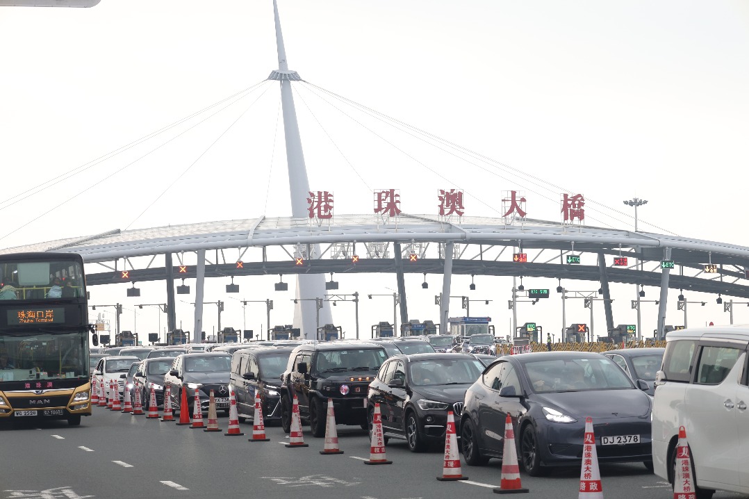 Zhuhai port vehicle traffic hits all-time high during Qingming holiday
