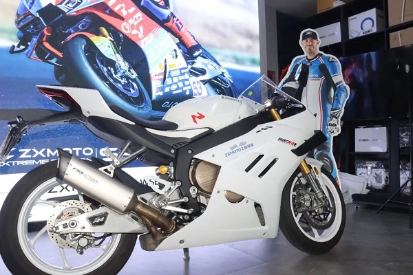 Chinese motorcycle brand makes history with double win at World Superbike Championship in Portugal