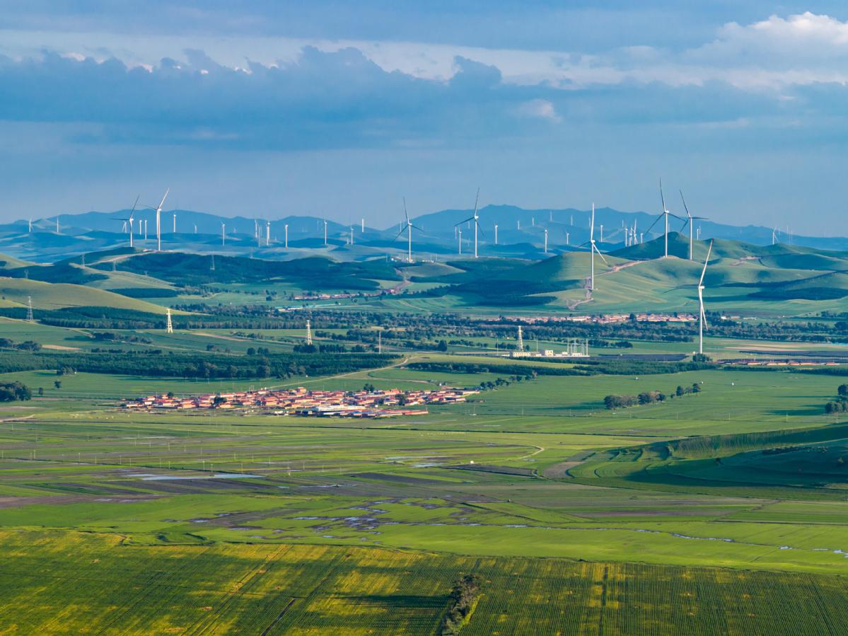 Inner Mongolia showcases new energy, computing power strength in Shenzhen