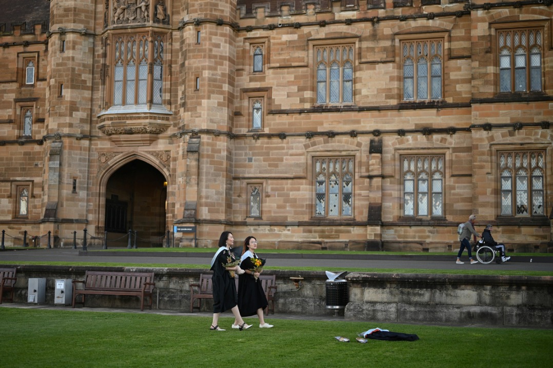 Over 570,000 Chinese students pursue overseas studies in 2025