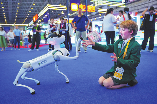 Latest consumer tech takes center stage