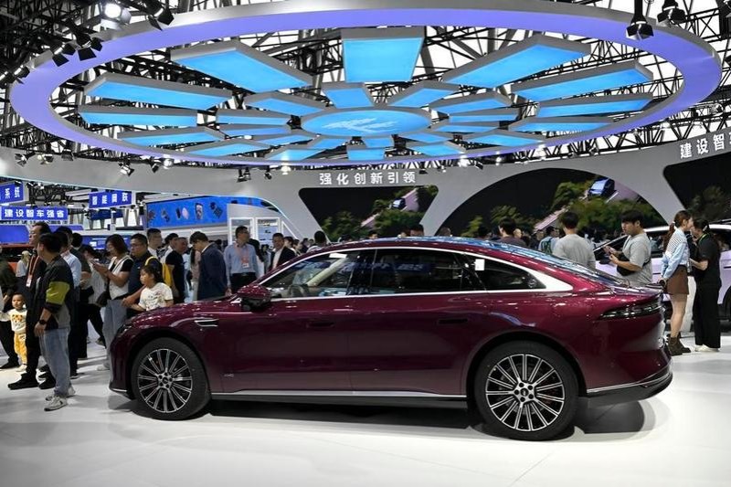Domestic vehicle sales fall in first quarter