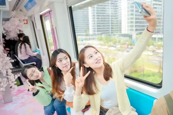 OVC unveils high-tech tourism routes for May Day holiday