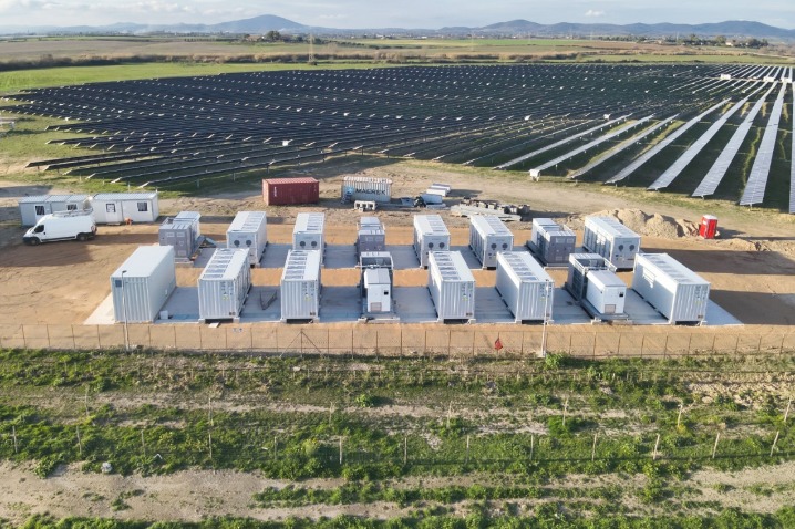 LONGi achieves grid connection of BESS project in Italy