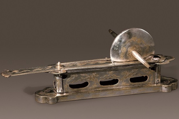 Gilded silver tea grinder set from the Tang Dynasty