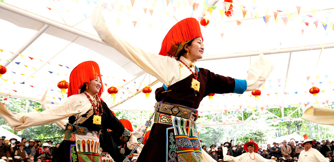 Lhasa revitalized with song and dance showcase