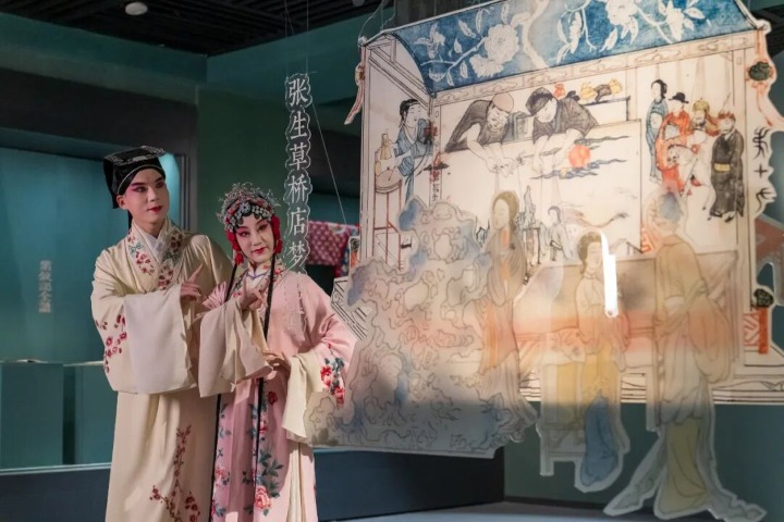 Exploring Jiangnan's opera art through attire at Suzhou exhibition