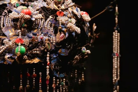 Jewel treasures from 16th to 20th centuries on view in Inner Mongolia