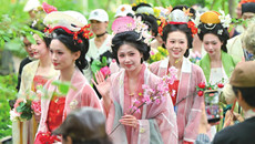 Zhoushan flower festival opens with traditional cultural experiences