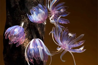 Jiangsu exhibition to shed light on classic glass art from Zibo