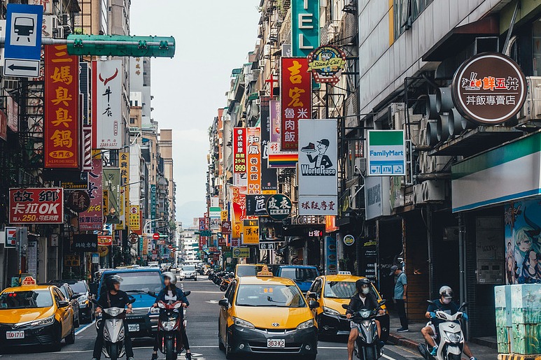 Cross-Strait travel eased to boost tourism
