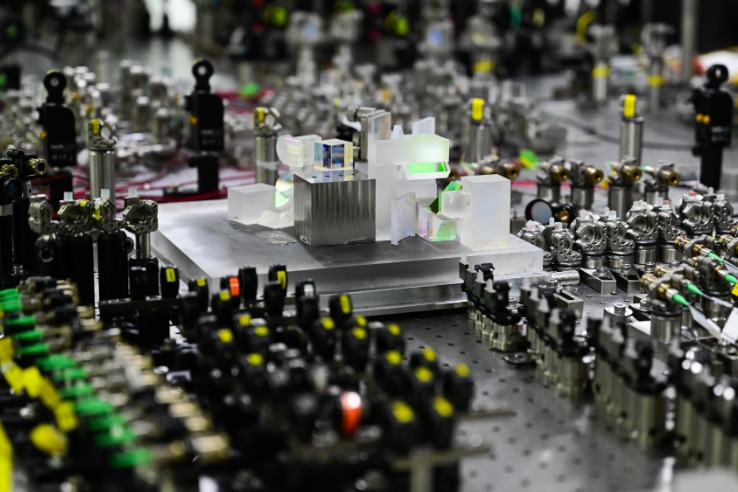 Chinese scientists develop 'Jiuzhang 4.0', setting new world record in quantum computing