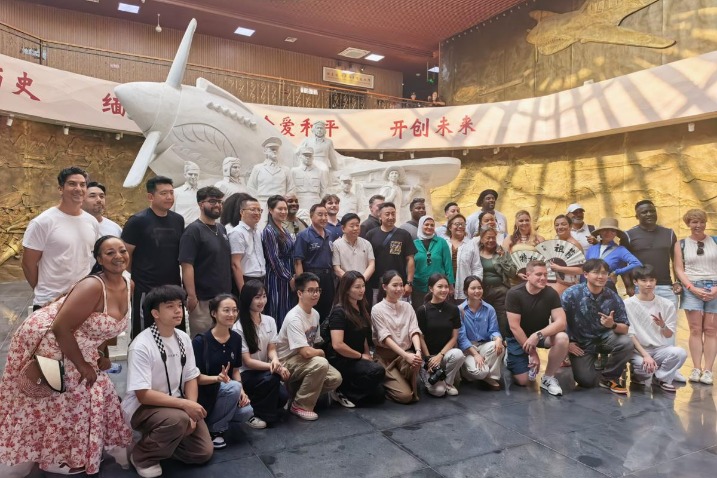 Californian students get history lesson on Flying Tigers