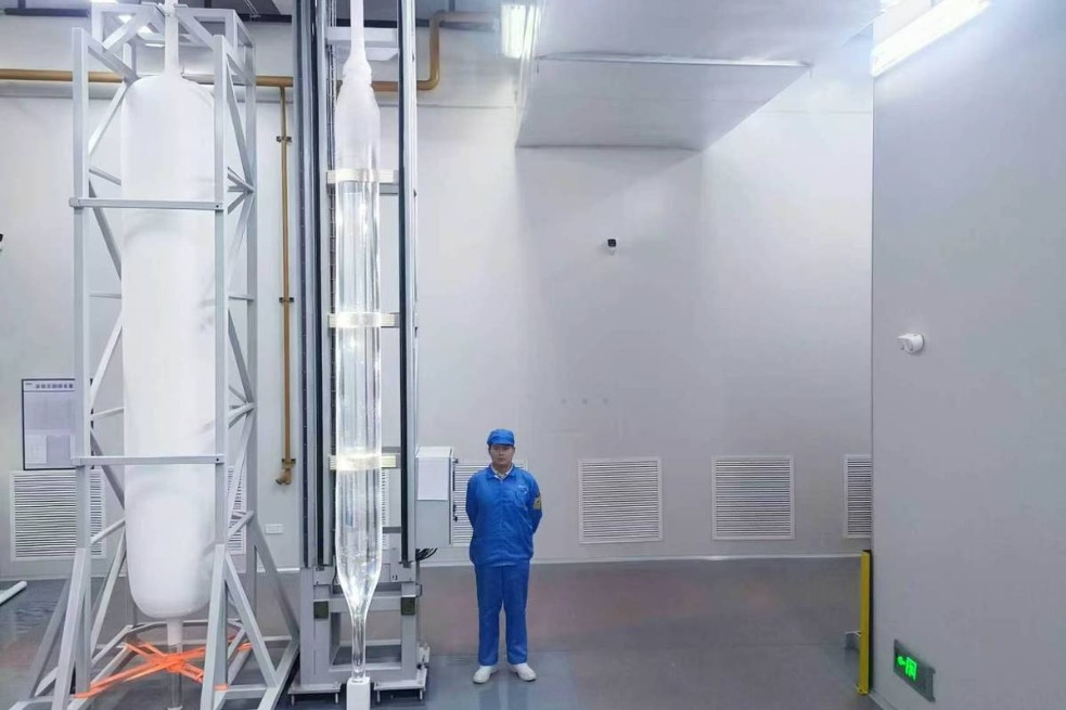 World's largest optical fiber preform released in Wuhan
