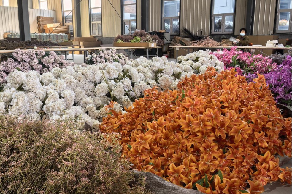 Silk flowers wowing EU market
