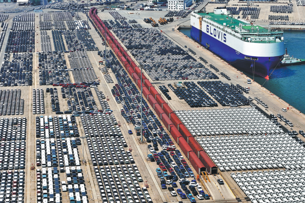 Car exports maintain strong momentum in April