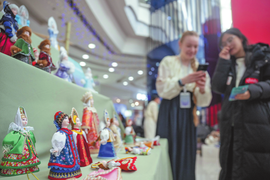 Sino-Russian trade riding cross-border trains