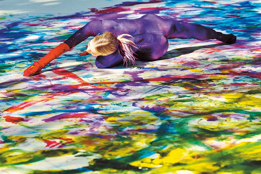 When dance becomes a living emotional canvas