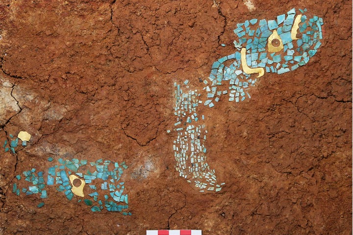 Gold-and-turquoise inlay artifact excavated from Panlongcheng site
