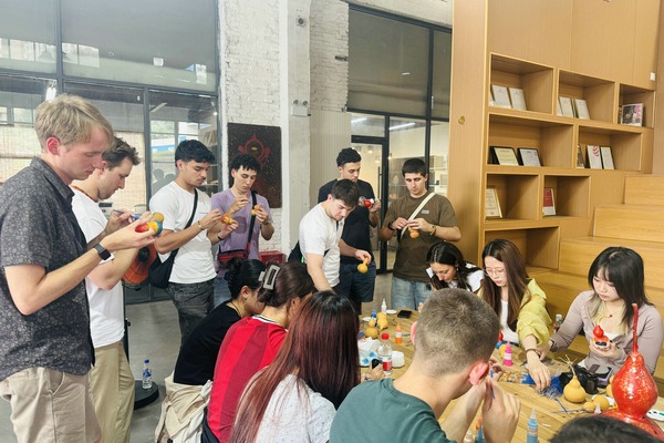 Chinese corner event connects international students