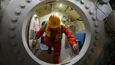 World's first domestic triple-gas shield tunneling life support system put into use in Zhoushan