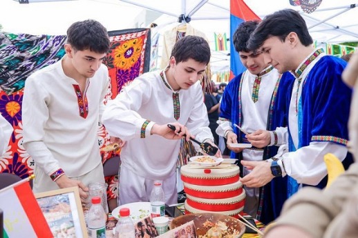 Xi'an Shiyou University holds international culture festival