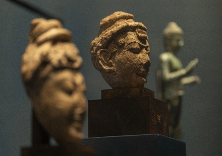 Cambodia's Angkor treasures shine at Shanxi exhibition