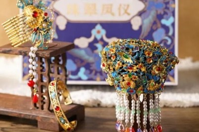 Inner Mongolia Museum transforms ancient treasures into souvenirs