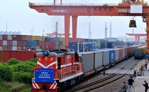 Zhejiang opens new logistics route to Russia