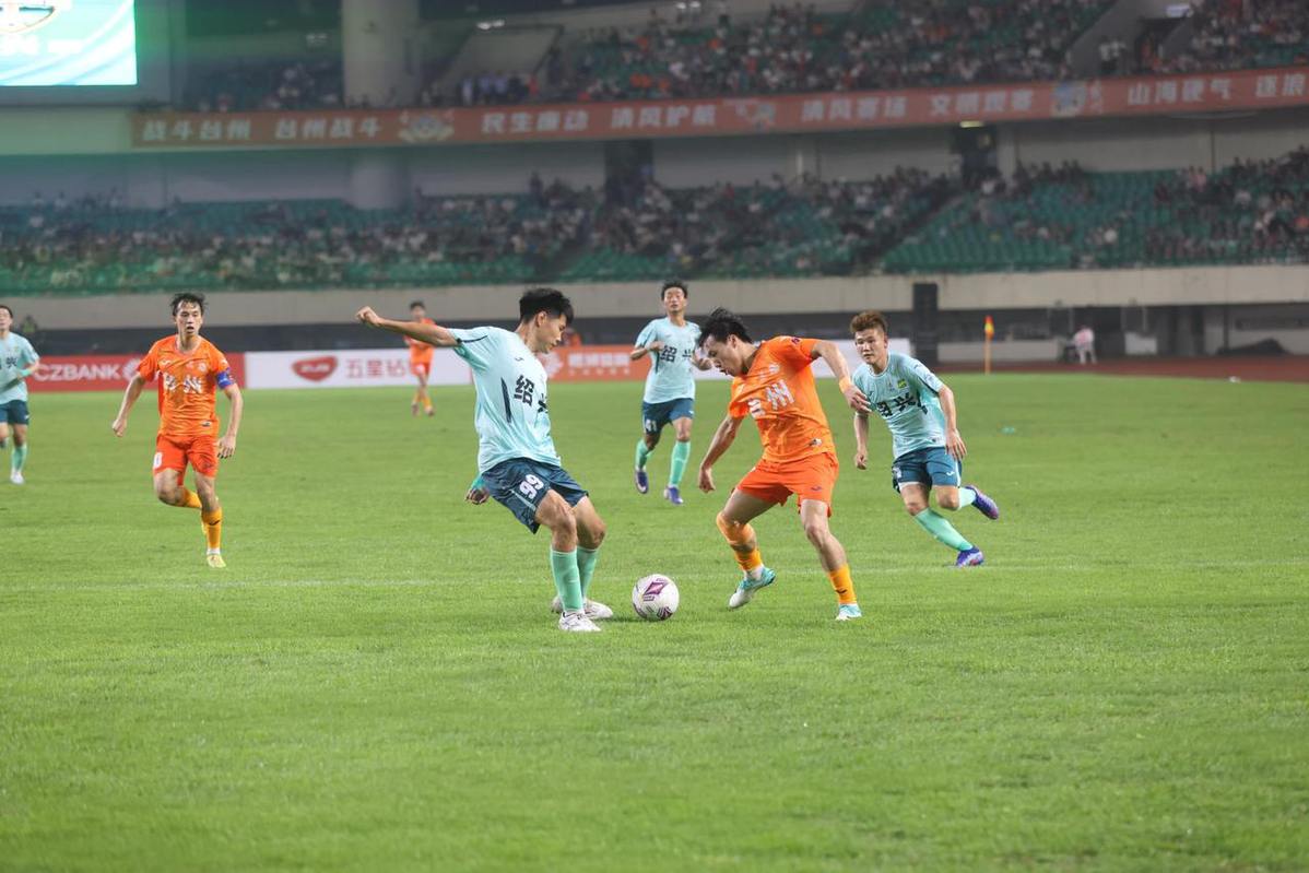 Taizhou soccer matches draw over 130,000 fans, boosting sports tourism