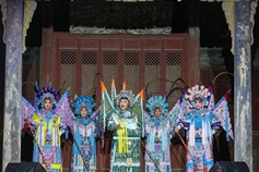 Ruicheng's Three-Stage Theater draws thousands in cultural revival