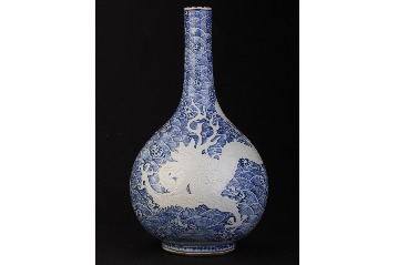 Hanging gallbladder-shaped vase from Wuhan Museum